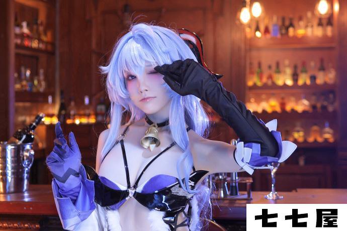 诱人身材太惹火！水淼aqua甘雨魅魔同人cos作品魅力降临
